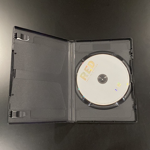 Red - DVD - Picture 3 of 4